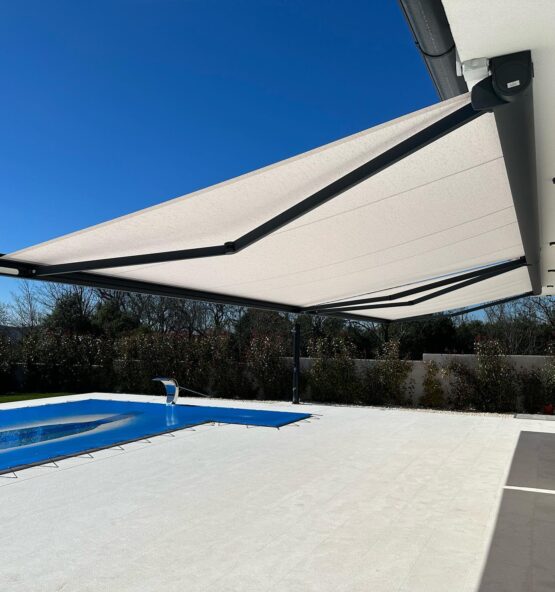 yazlik kasetli tente 555x592