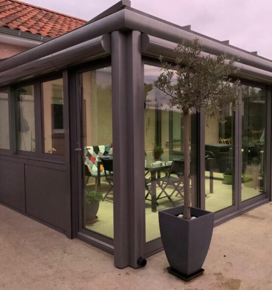 Kis_bahcesi_pergole 555x592